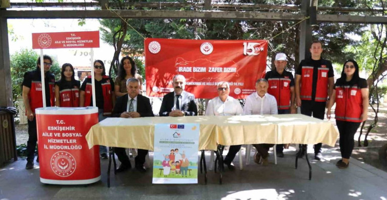 Eskişehir'de 15 Temmuz resim ve fotoğraf sergisi kapılarını açtı