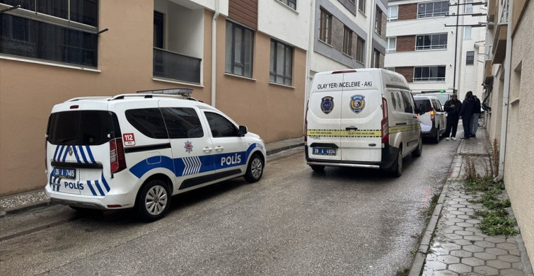 Eskişehir'de 27 Yaşındaki Genç Evinde Hayatını Kaybetti