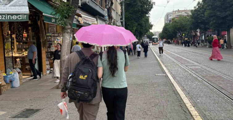 Eskişehir'de Aniden Gelen Sağanak Yağış