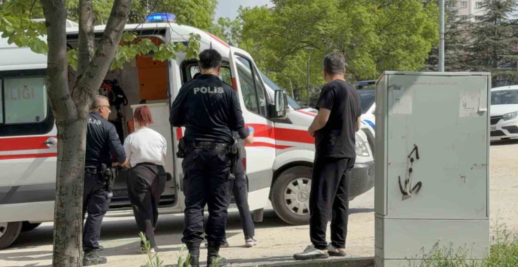 Eskişehir'de Bıçaklı Kavga: 3 Kız Yaralandı