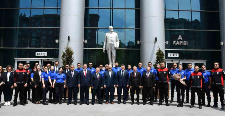 Eskişehir'de Ceza İnfaz Personeli Günü İlk Kutlandı