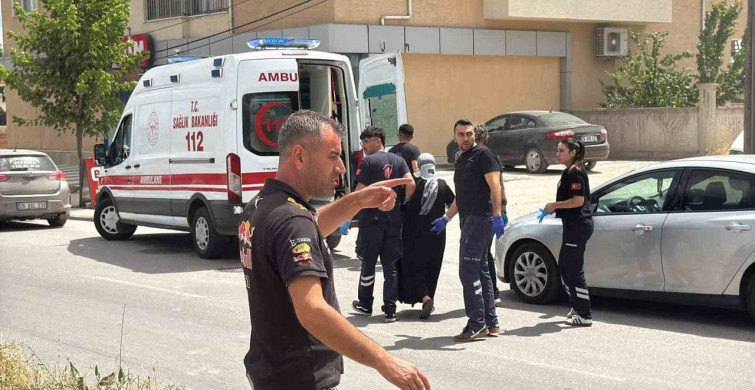 Eskişehir’de dolmuşun çarptığı otomobil yan yattı: 8 yaralı