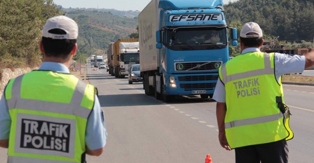 Eskişehir'de Drift Yapan Alkollü Şoförün Ehliyetine 13 Yıl El Konuldu