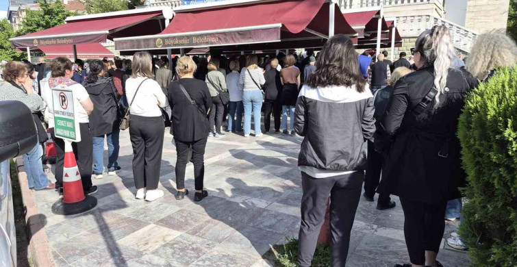 Eskişehir'de Genç Kadın Hayatını Kaybetti, Sürücü Tutuklandı