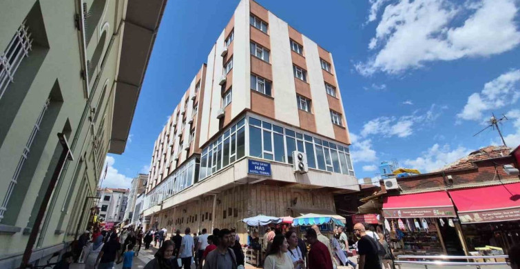 Eskişehir'de Hamamda Fenalaşan Çocuk Hayatını Kaybetti
