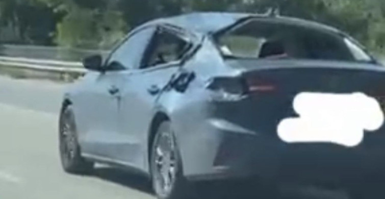 Eskişehir'de Hasarlı Araç Trafikte Seyir Halinde