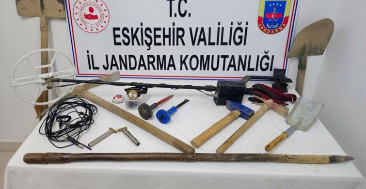 Eskişehir'de İzinsiz Kazı Yapan Üç Kişi Tutuklandı