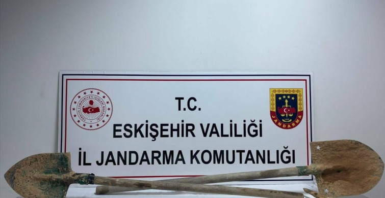 Eskişehir'de Kaçak Kazı Operasyonu: İki Zanlı Suçüstü Yakalandı
