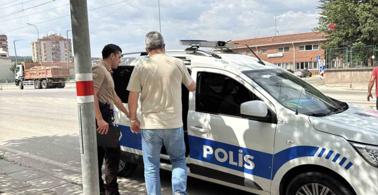 Eskişehir'de kalabak su kamyonunun çarptığı 9 yaşındaki çocuk ağır yaralandı