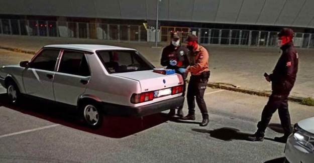 Eskişehir'de Karantinayı İhlal Etti, Drift Yaparken Yakalandı