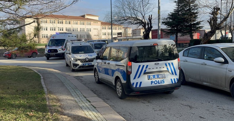 Eskişehir'de Komşular Arasında Bıçaklı Kavga