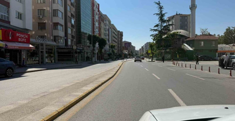 Eskişehir'de Kurban Bayramı'nın İlk Günü: Sokaklar Boş Kaldı