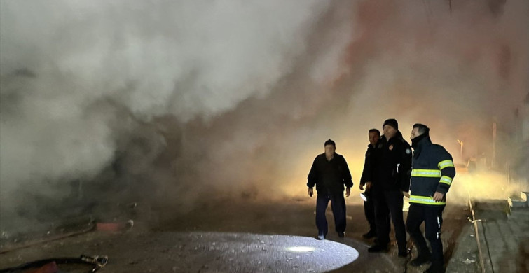 Eskişehir'de Marangozhanede Yangın Çıktı