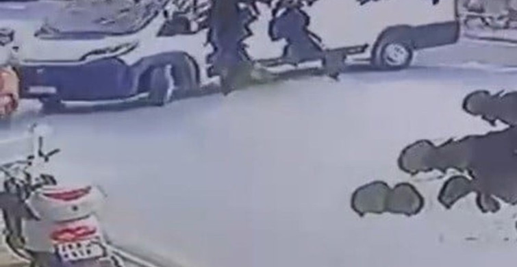 Eskişehir'de minibüs, U dönüşü sırasında motosiklete çarptı