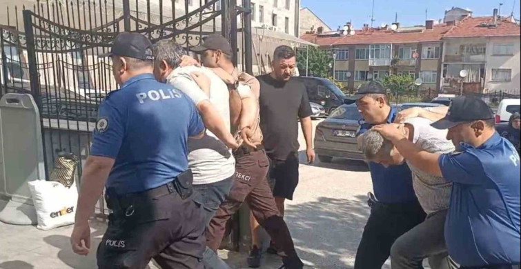 Eskişehir'de Okul Bekçisine Saldırı: İki Kişi Tutuklandı