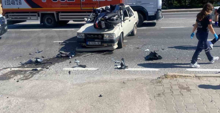 Eskişehir'de otomobil ile motosiklet çarpıştı: 3 yaralı