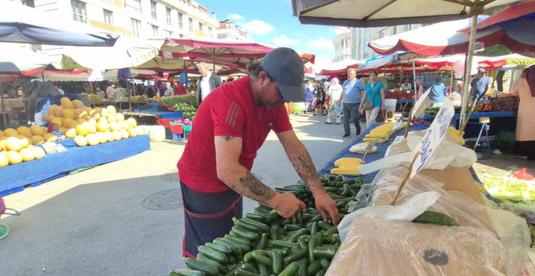 Eskişehir’de pazarcı, 155 bin TL değerindeki altın bileziği polise teslim etti