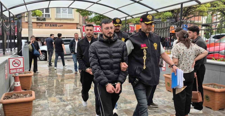 Eskişehir'de silahlı kavga olayının 2 şüphelisi adliyeye çıkarıldı