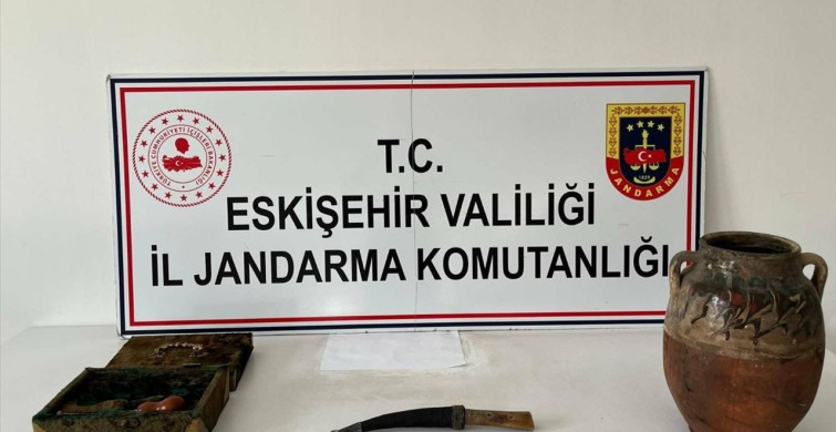 Eskişehir'de Tarihi Eser Operasyonu: 7 Obje Ele Geçirildi