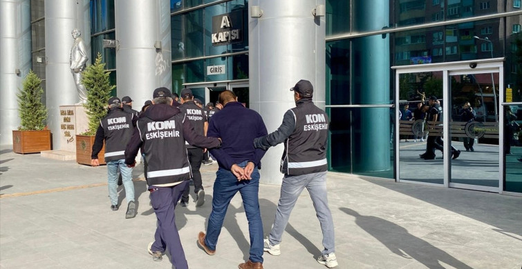 Eskişehir'de Tefecilik Operasyonu: 5 Şüpheli Tutuklandı