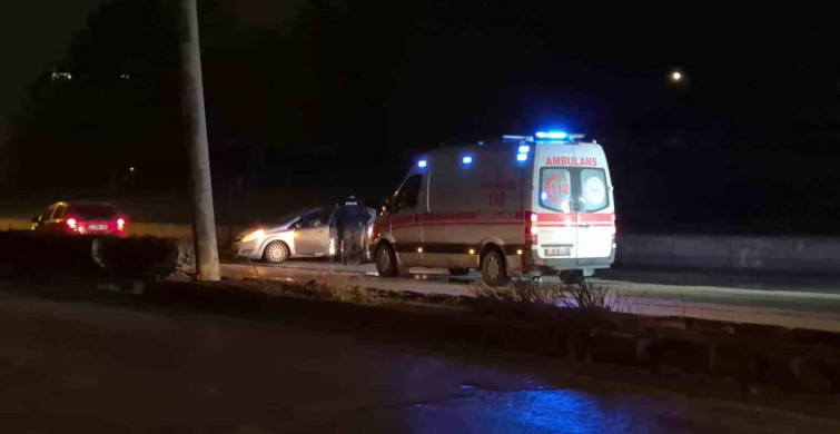 Eskişehir'de Trafik Kazası: Kontrolden Çıkan Araç Duvara Çarptı