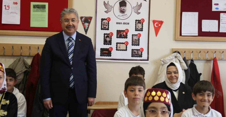 Eskişehir'de Yeni Bir Eğitim Kurumu: Doktor Mustafa Çamkoru Ortaokulu Açıldı