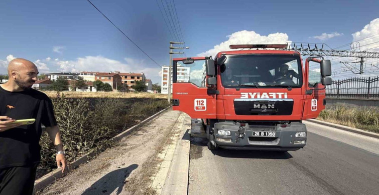 Eskişehir’de YHT hattına yakın alanda yangın kontrol altına alındı