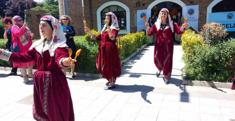 Eskişehir’de yıl sonu el sanatları ve nakış sergisi açıldı