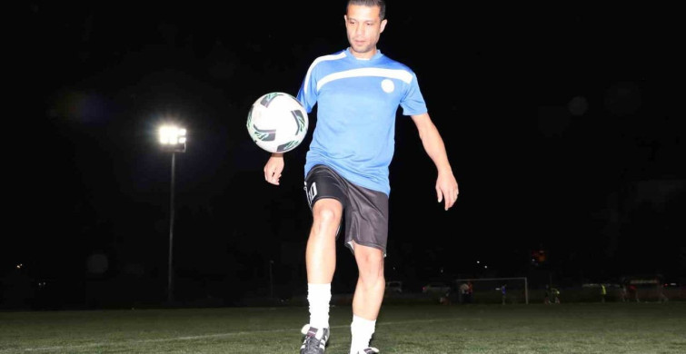 Eskişehir'in en yaşlı amatör futbolcusu 39 yıllık kariyerine veda etti
