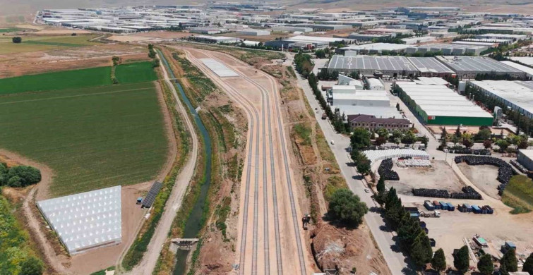 Eskişehir’in yarım asırlık hayali olan demiryolu hattı tamamlanma aşamasına geldi