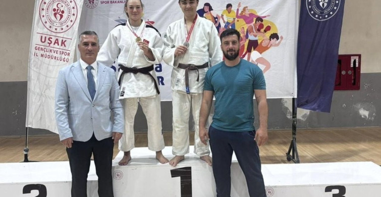 Eskişehirli judoculardan Analig’de büyük başarı: Kız takımı yarı finalde