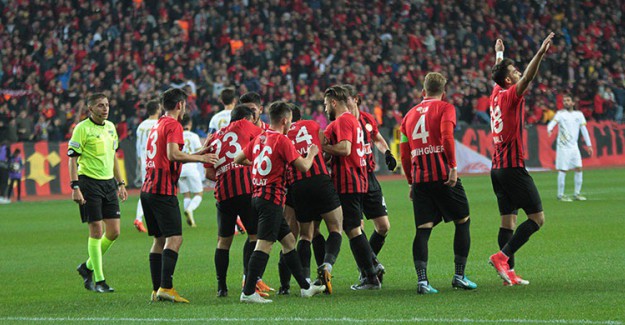 Eskişehirspor Galibiyeti Sevdi!