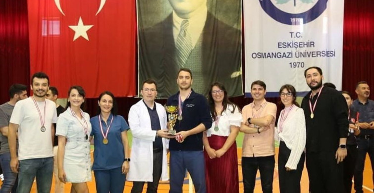 Esogü personel turnuvasında kupalar sahiplerini buldu