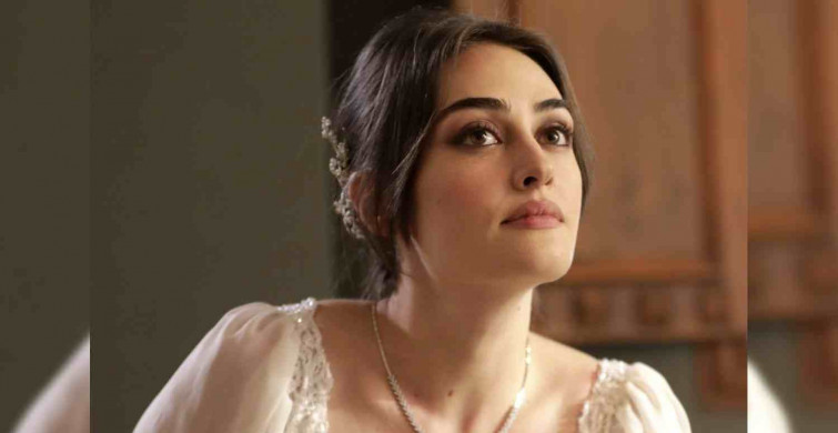 Esra Bilgiç sahil pozları ile mest etti