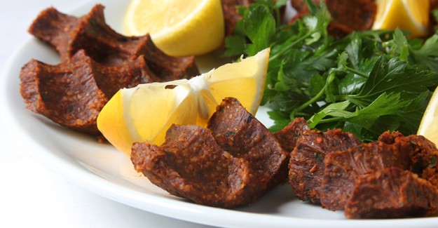 Etli Çiğ Köfte Tarifi, Nasıl Yapılır?