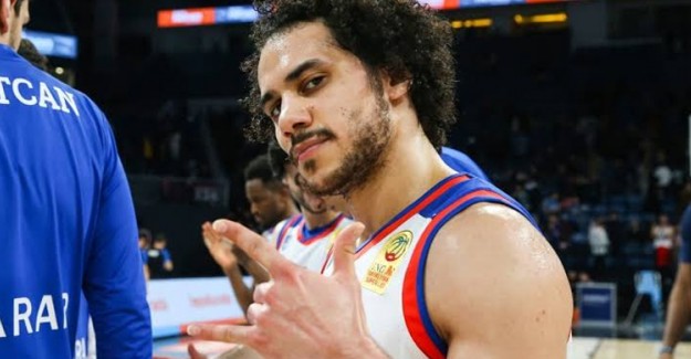 Euroleague'in MVP'si Larkin