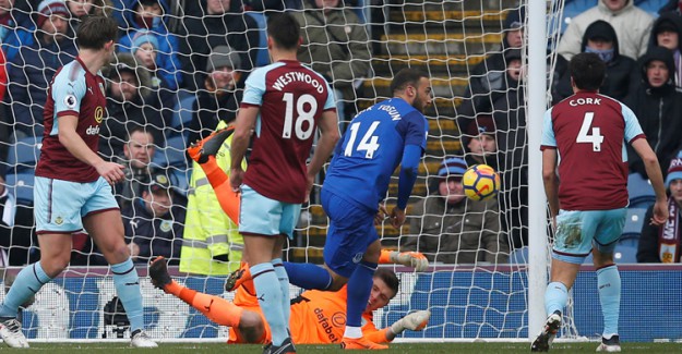 Everton Menajerinden Cenk Tosun İçin Övgü Dolu Sözler!