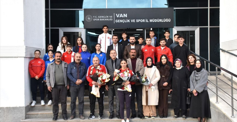 Evin Erginoğuz Van'a Döndü: Altın Madalya Sevincini Paylaştı