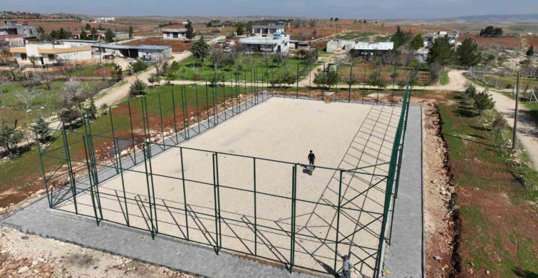 Eyyübiye'de Halı Saha Yatırımları Devam Ediyor