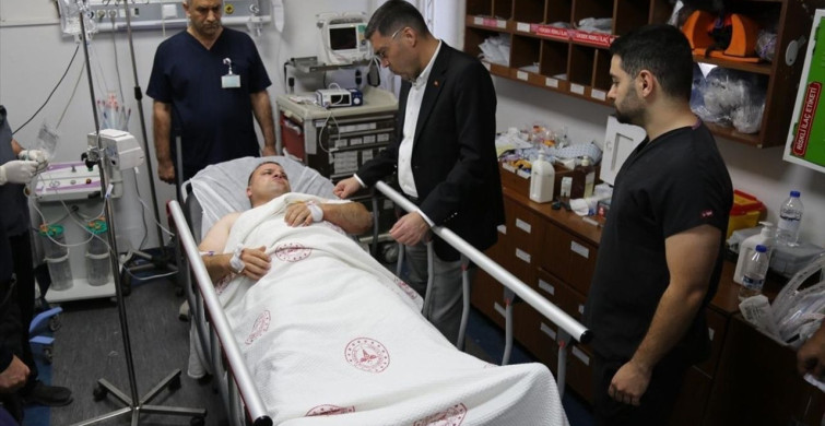 Eyyübiye'de Polis Memuruna Bıçaklı Saldırı Eyyübiye'de Polis Memuruna Bıçaklı Saldırı