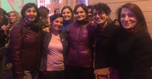 Ezanın Islıklandığı 8 Mart Yürüyüşüne CHP'den Destek 