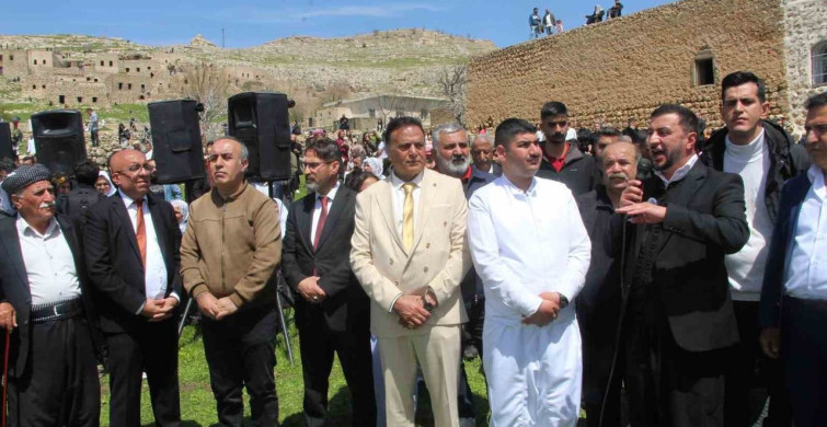 Ezidiler, Şırnak’ta Çarşema Sor Bayramı’nı Coşkuyla Kutladı