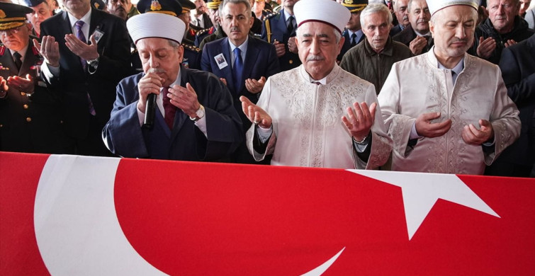 F-16 Uçağı Kazasında Şehit Olan Pilot İzmir'de Uğurlandı