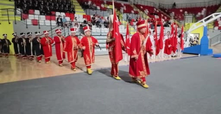 Fabrika İşçisinin Futbol Yeteneğiyle Yıldızlaştığı 19 Mayıs Etkinliği