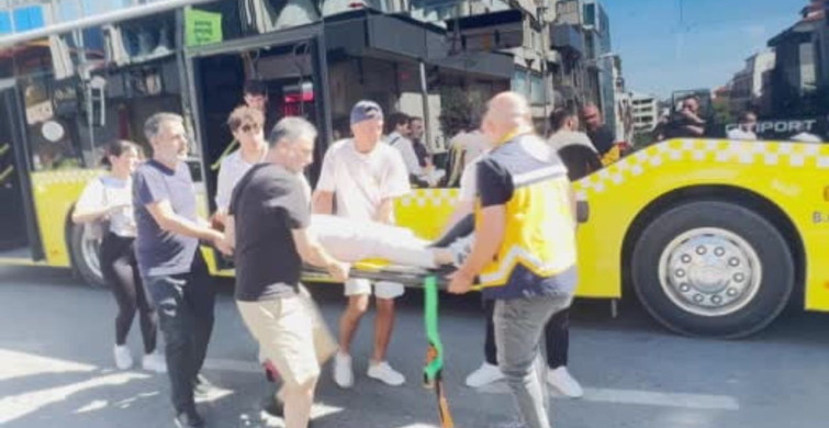 Fatih’te İETT otobüsü ile ambulans çarpıştı, 3 kişi yaralandı