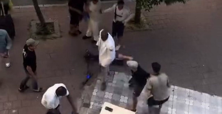 Fatih'te Yabancı Uyruklular Arasında Bıçaklı Kavga