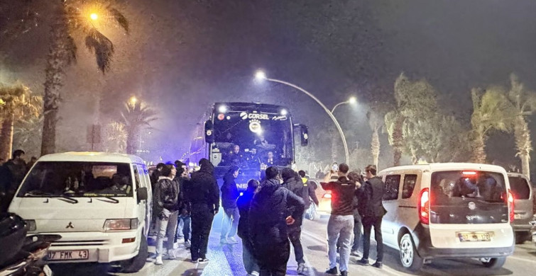 Fenerbahçe Alanya'ya Gitti: Corendon Alanyaspor Maçı Öncesi Coşkulu Karşılama