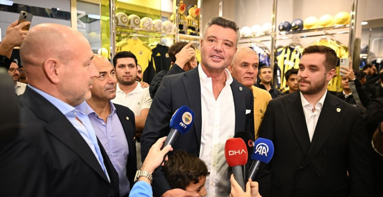 Fenerbahçe Başkanı Saran, Gaziantep'te Taraftarlarla Buluştu Fenerbahçe Başkanı Saran, Gaziantep'te Taraftarlarla Buluştu