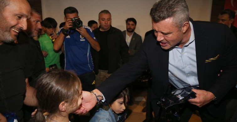 Fenerbahçe Başkanı Saran'dan Rize'de Okul Ziyareti