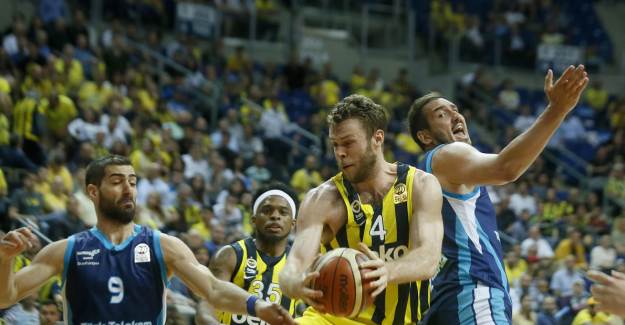 Fenerbahçe Beko, Türk Telekom'a Konuk Oluyor